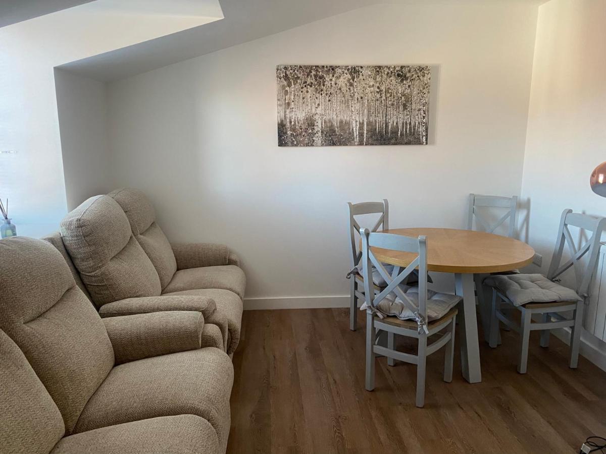 2 Bedroom Central Apartment リーク エクステリア 写真