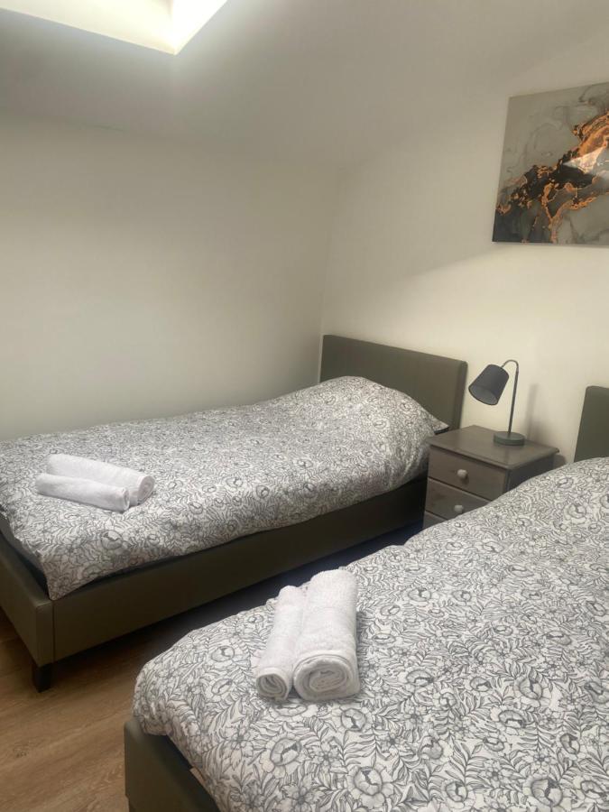 2 Bedroom Central Apartment リーク エクステリア 写真